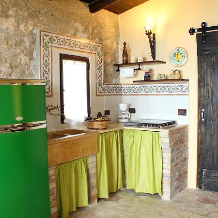 カリーニ Casale Maddalenaヴィラ エクステリア 写真