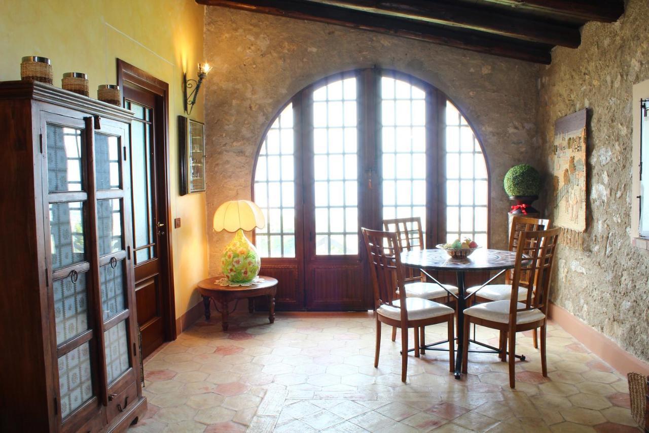 カリーニ Casale Maddalenaヴィラ エクステリア 写真